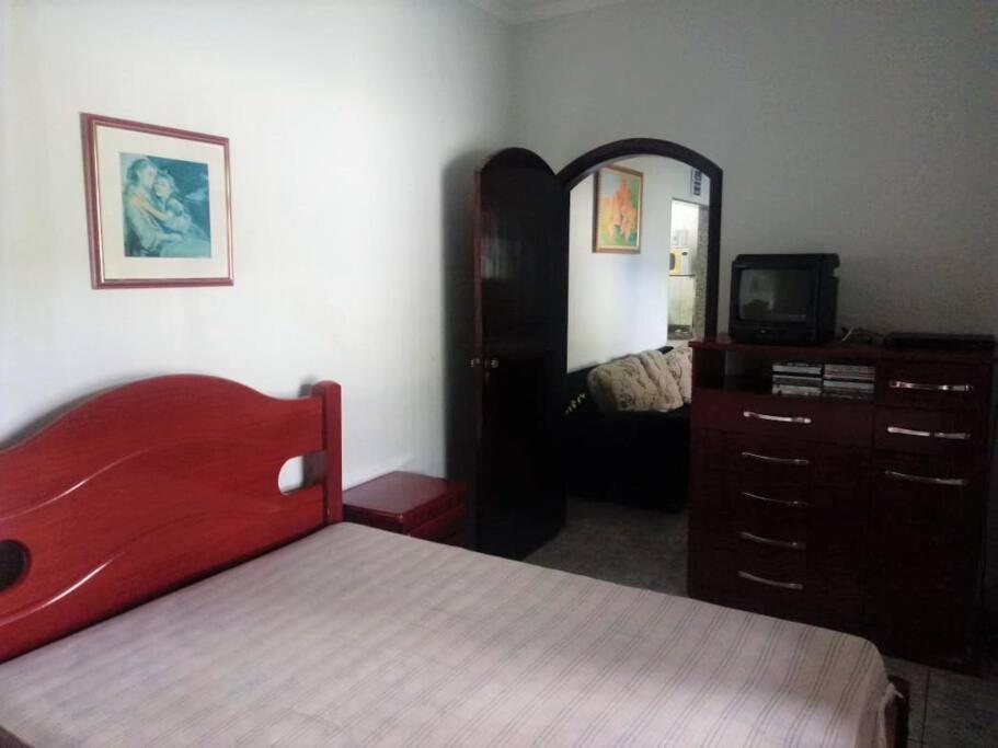 Casa Praia Grande Wi-Fi 4 Dorm 3 Carros Area Churrasq 700 Mts Da Praia Imirim Εξωτερικό φωτογραφία