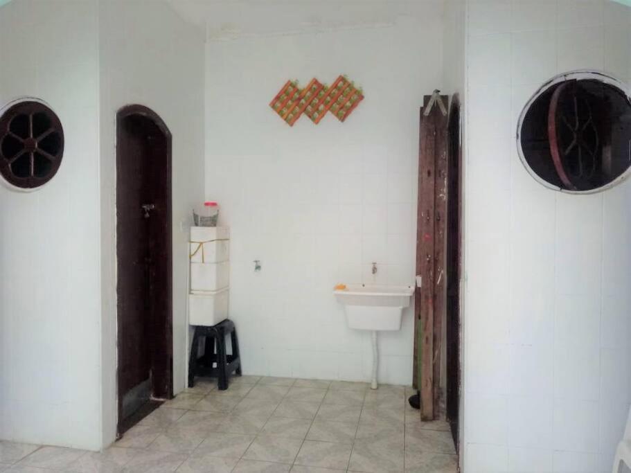 Casa Praia Grande Wi-Fi 4 Dorm 3 Carros Area Churrasq 700 Mts Da Praia Imirim Εξωτερικό φωτογραφία